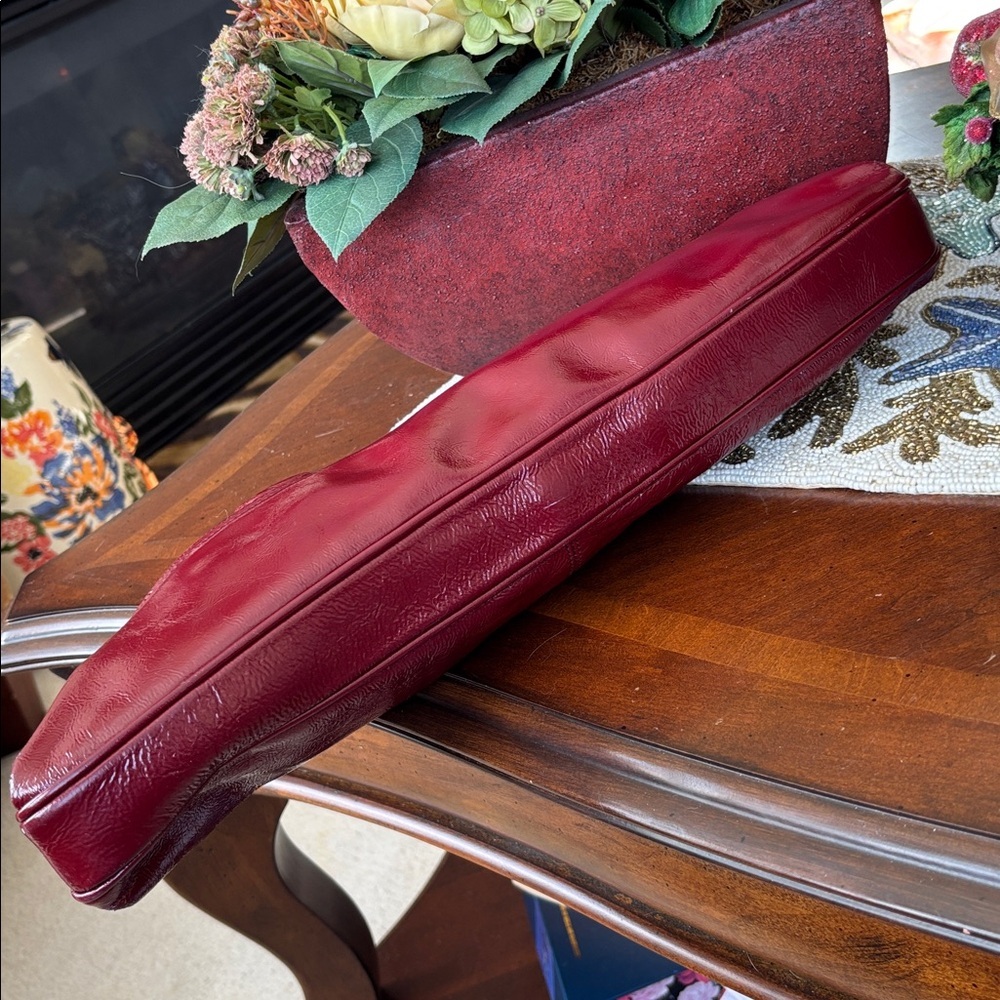 Hobo International Vintage Red Patent Leather Long Clutch Bag Chain Coin Purse - Picture 2 of 14